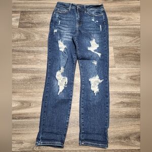 Judy Blue distressed boyfriend fit size 9/29